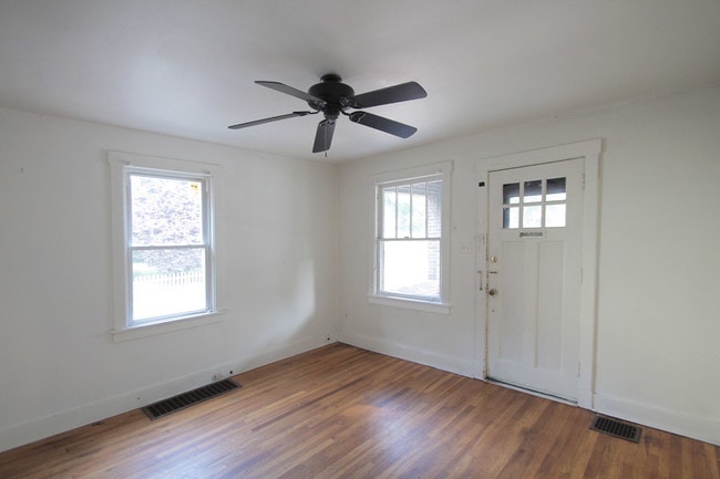 Photo - 316 Whitney Ave Unidad -