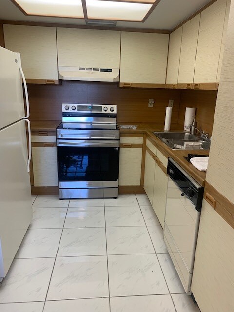 Photo - 8827 SW 123rd Ct Unit 408