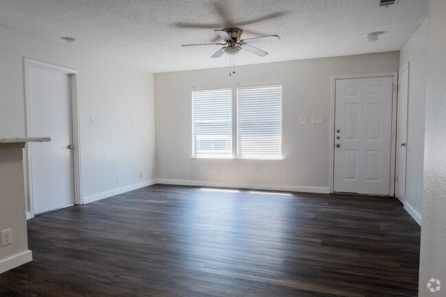 Building Photo - 5405 Spring Meadow Rd Rental