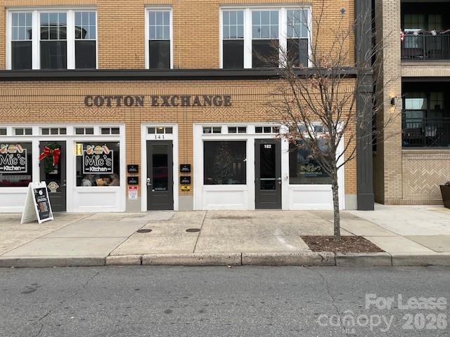 Building Photo - 141 W Main Ave