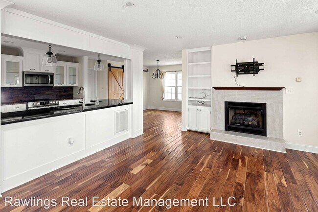 Photo - 3 br, 2.5 bath House - 35 Azalea Dr