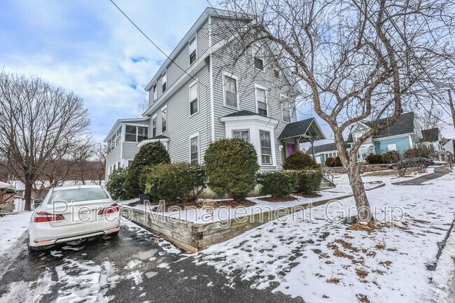 Building Photo - 121 Rumford St Unit 1 Rental