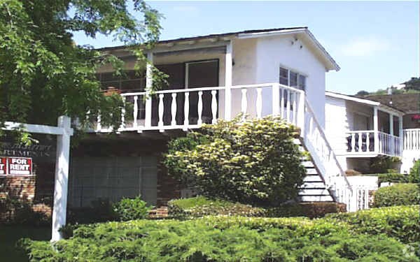 The Leland II - The Leland II Apartments