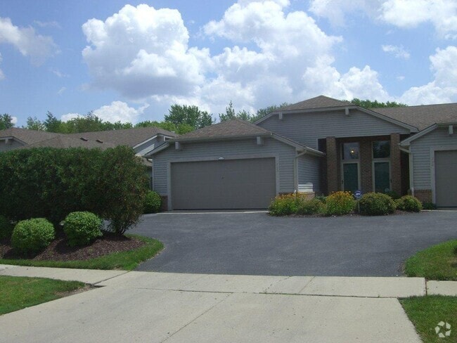 Building Photo - 722 Hilltop Ln Unit 722 Rental
