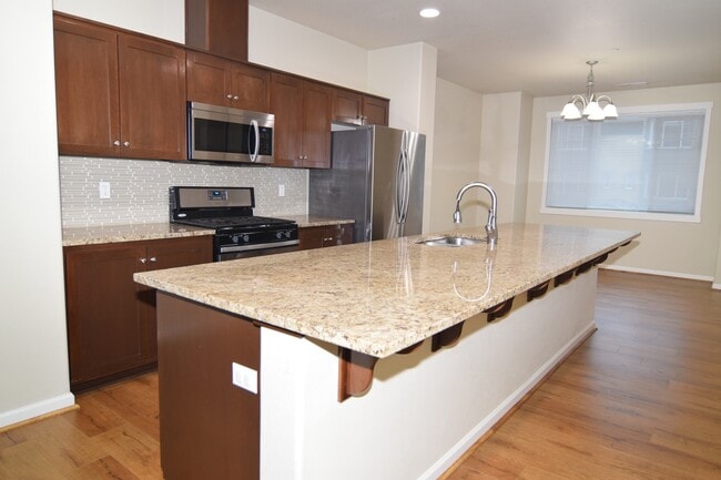 Photo - 181 Northeast 78th Avenue