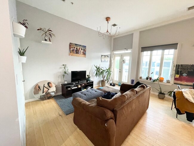 Photo - 1431 Tremont St Unidad 2