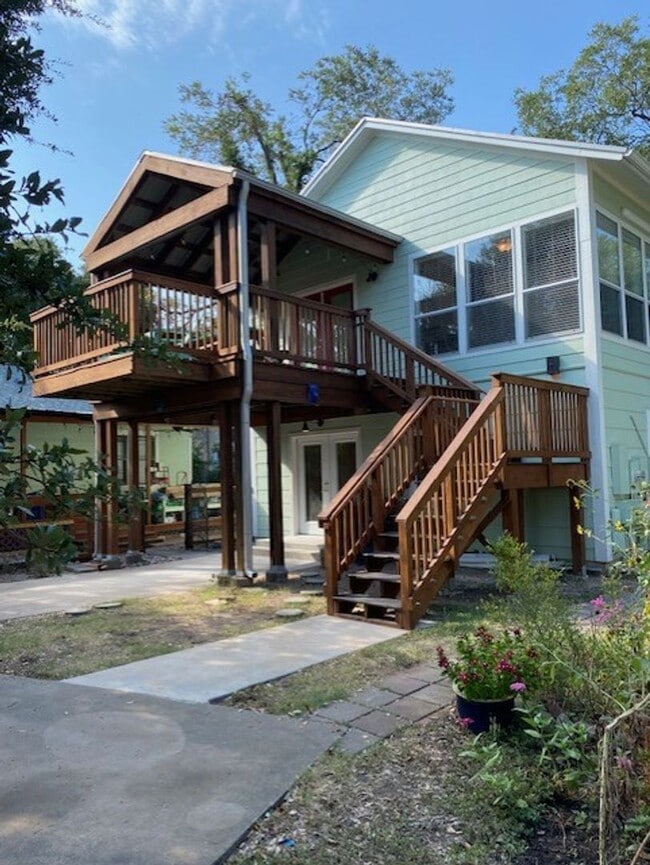 Building Photo - French2708 Unit B Rental