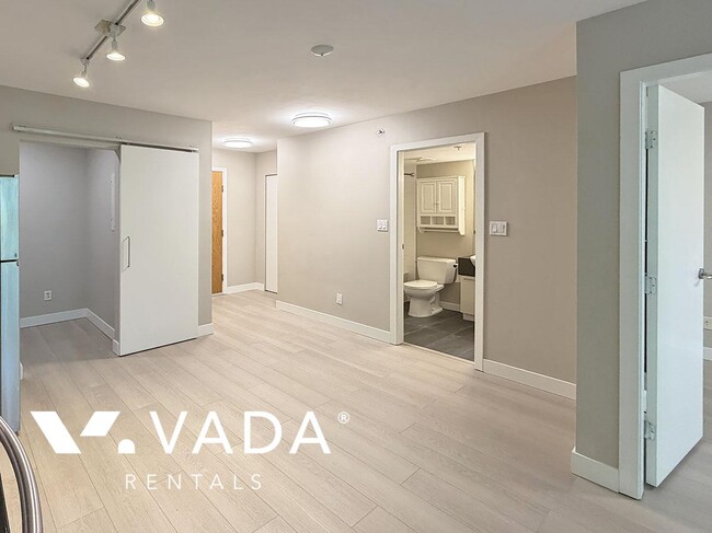 Photo - Fusion 1 BR APT Rental 301-828 Cardero St Vancouver: VADA Unit 301