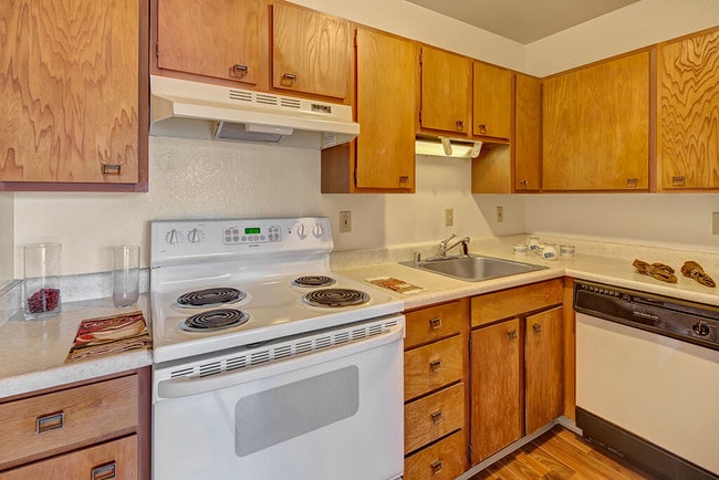 The Alaskan Apartments - Kitchen - The Alaskan Rental