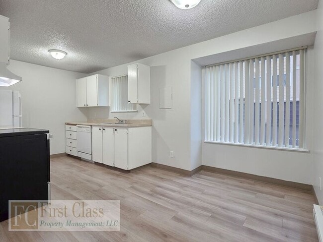 Photo - 3618 SW Beaverton Hillsdale Hwy Unit 23