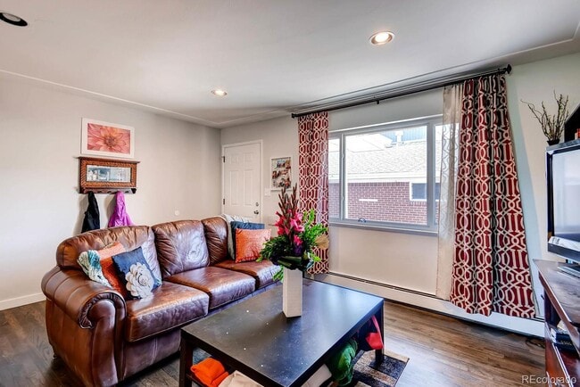 Living room - 2838 Xavier St Unit back