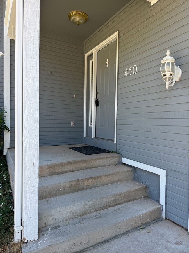 Photo - 460 Palmetto Dr