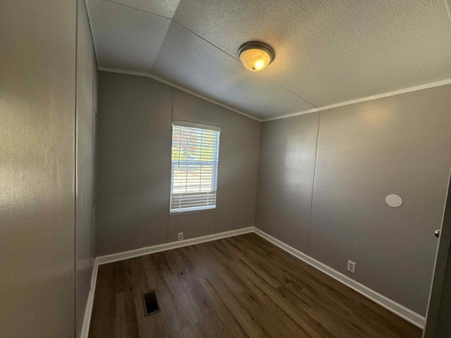 Photo - 1236 N Oaklane Rd