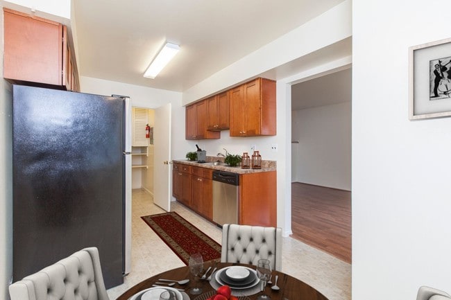 Photo - Colonial Village Townhomes