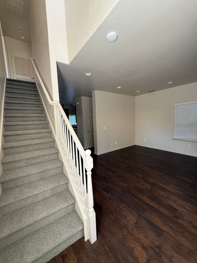 Photo - 3 Bedroom Home Close to Gym and Shopping-$1,000 OFF First Month's Rent