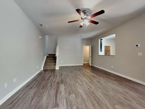 Photo - 515 Meadowbrook Dr