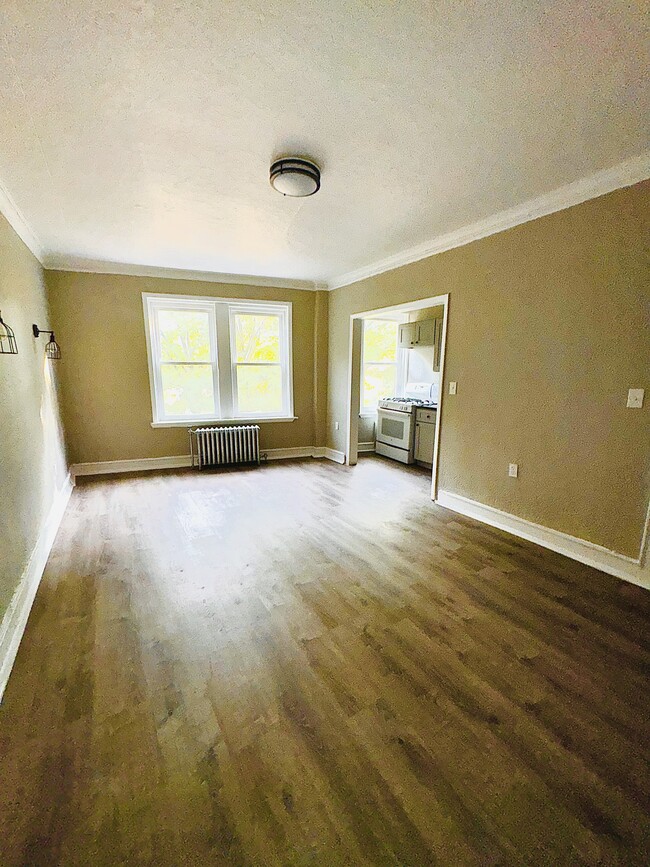 Photo - 17 Elwood Pl Unit 407