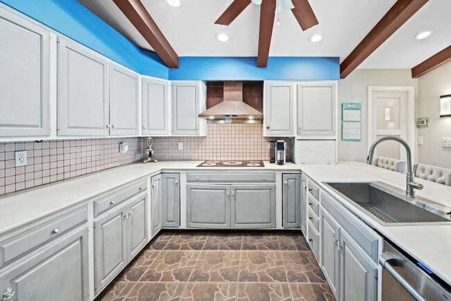 Photo - 4501 Briarcliff Ln Unit ID1369675P