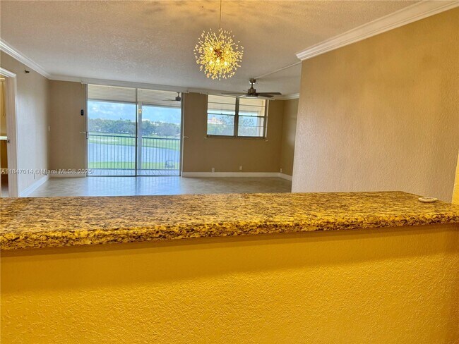 Photo - 3100 W Rolling Hills Cir Unit 407