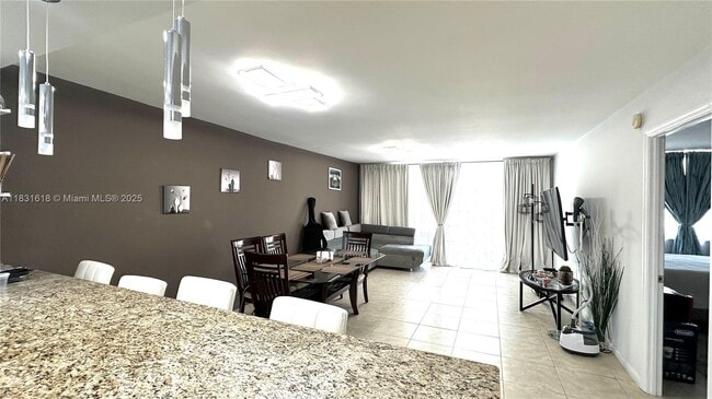 Photo - 1801 S Ocean Dr Unidad 642