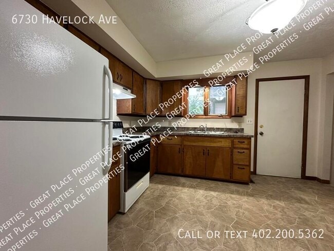 Photo - 6730 Havelock Ave