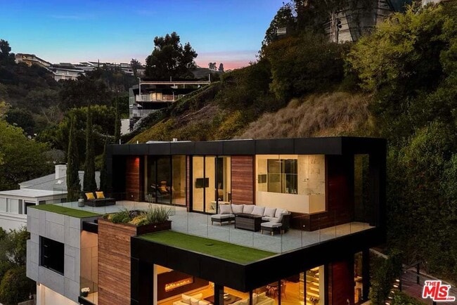 Photo - 1331 Belfast Dr