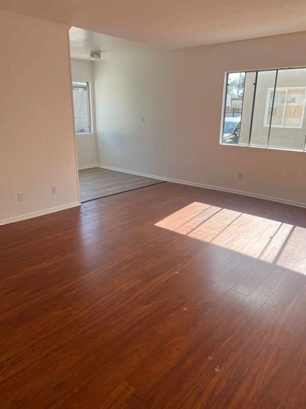 Photo - 3110 Livonia Ave Unit 4