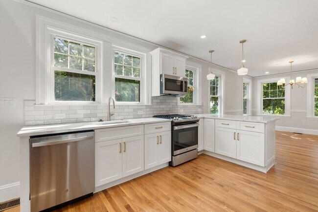 Photo - 1593 Centre St Unidad 1