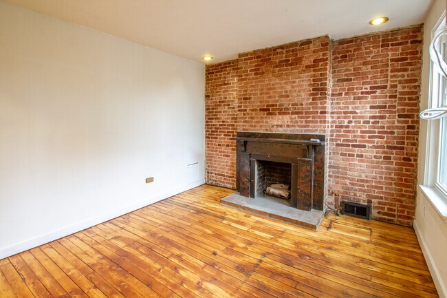 Photo - 201 Center Ave