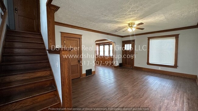 Photo - 921 W Oakland-