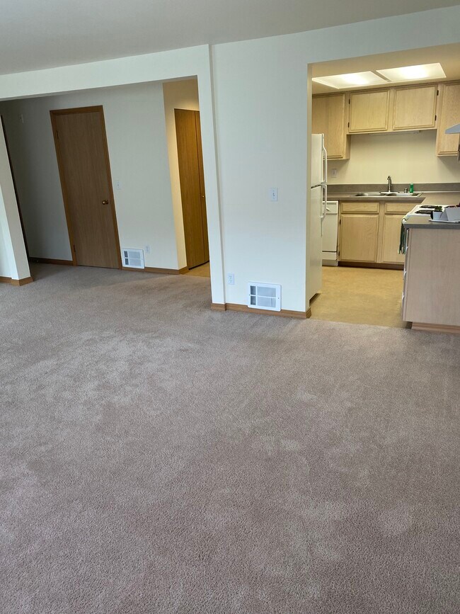 Photo - Meridian Place Apartments