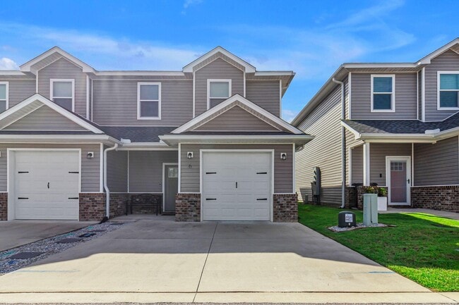 Photo - 6 Praiseworthy Dr Townhome