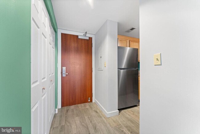 Photo - 1150 K St NW Unit 306