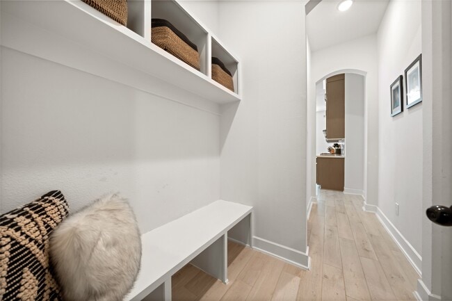 Photo - 161 Hbr Hls Dr