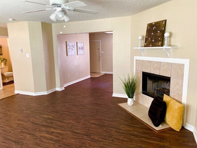 Photo - Huge home features 4 bedrooms & 2.5 baths for Rent!