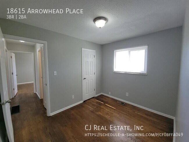 Photo - 18615 E Arrowhead Pl