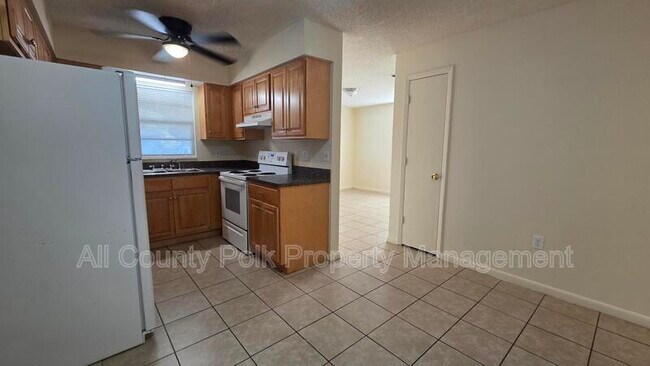 Photo - 1010 Jacks St
