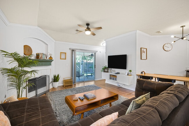 Photo - 904 Melted Candle Cove Unidad SI ID1351743P