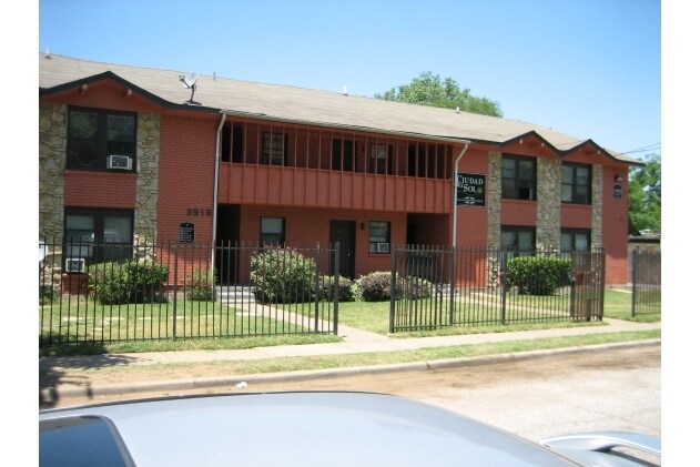Sydney Street Villa Apartments