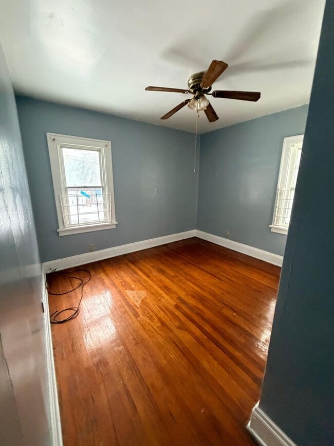 Photo - 9426 Dickens Ave Unit 1