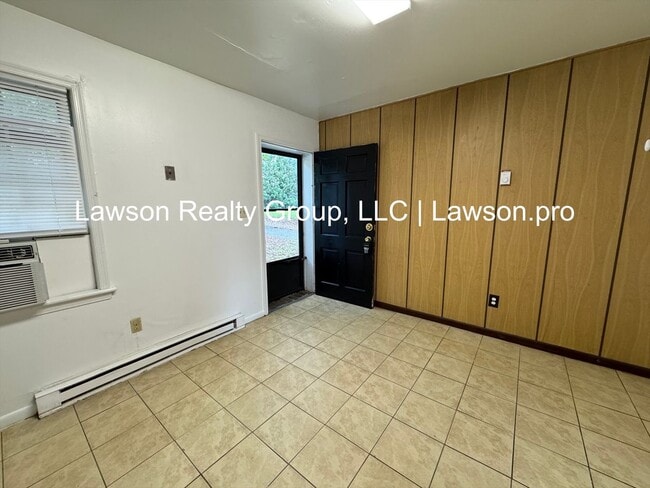 Photo - Welton 740-742 Unit Welton 742