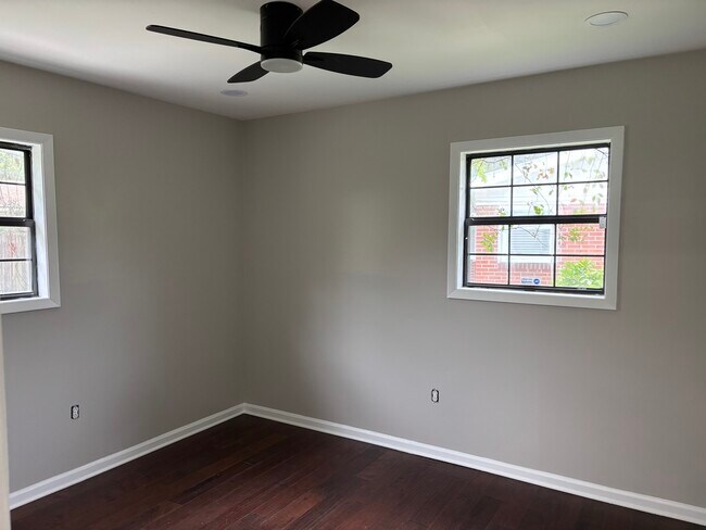 Photo - 2706 Canary Dr