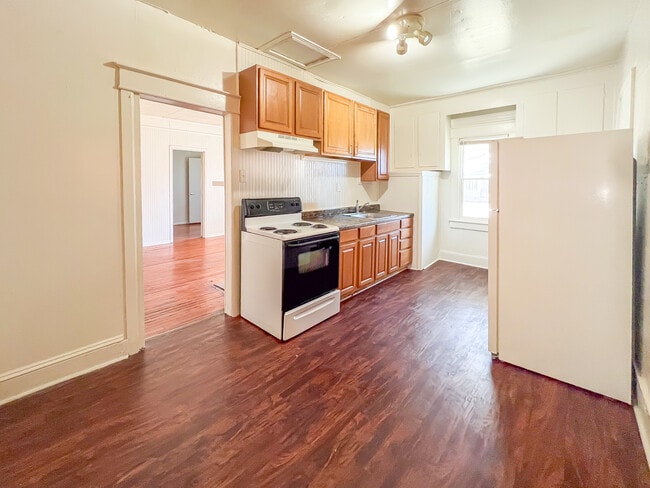 Photo - 2125 Dupuy Rd