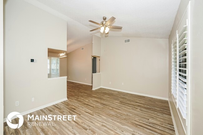 Photo - 402 Fleming Ave