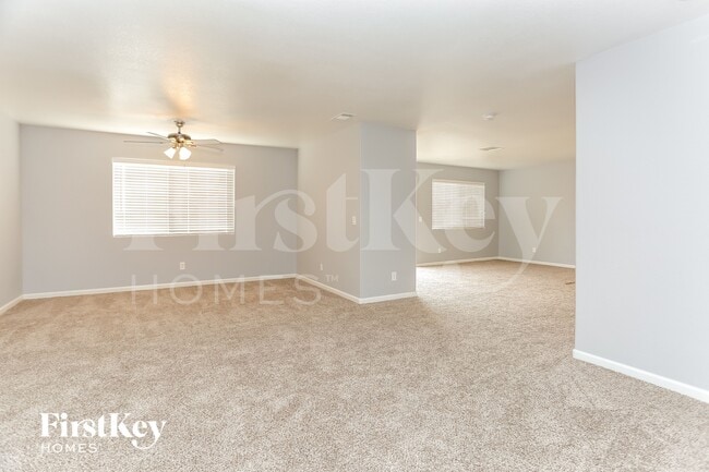 Photo - 7404 Fencerow St