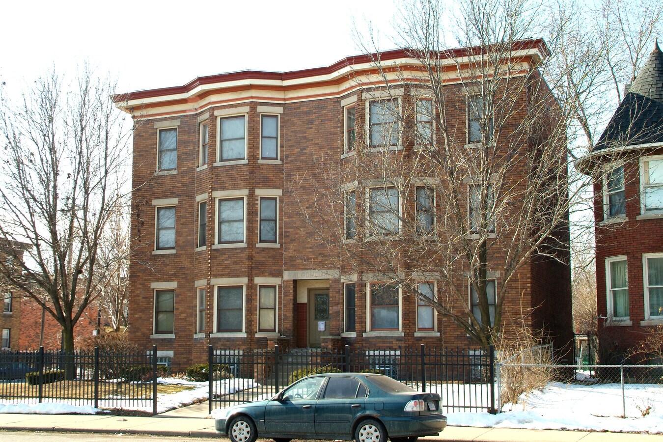 Photo - Algonquin Apartments