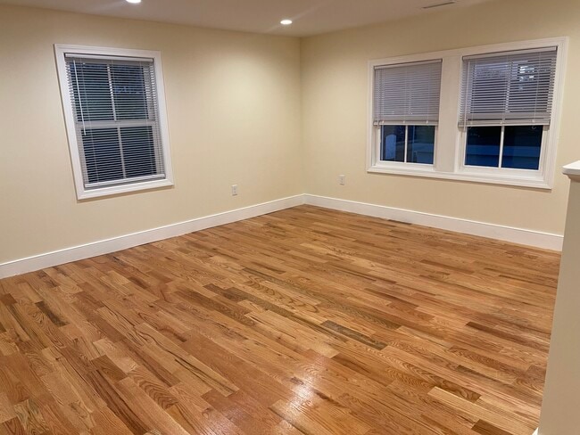 Leaving in kitchen - 528 Chapel St