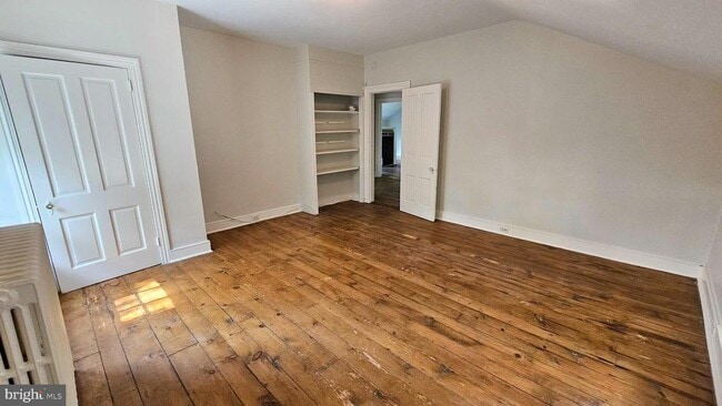Building Photo - 1315 Burke Rd Unit 6 Rental