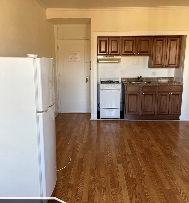 Photo - 3335 W Diversey Ave Unit 235