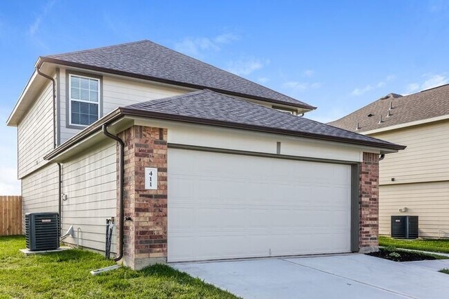 Photo - 411 Brushback Dr